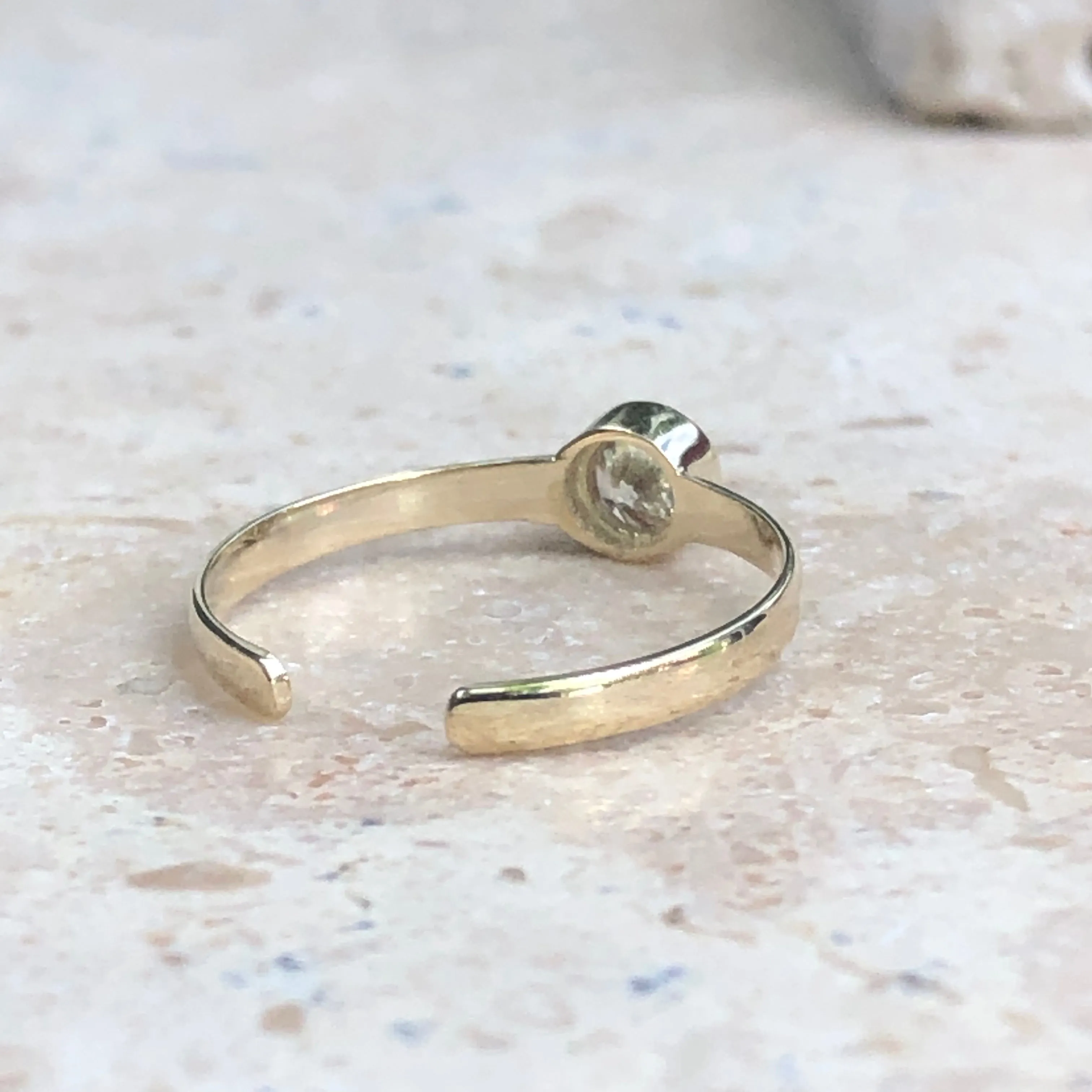 10KT Yellow Gold Bezel Set CZ Stone Toe Ring