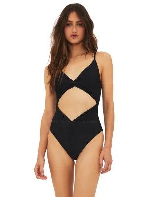 Aviva One Piece
