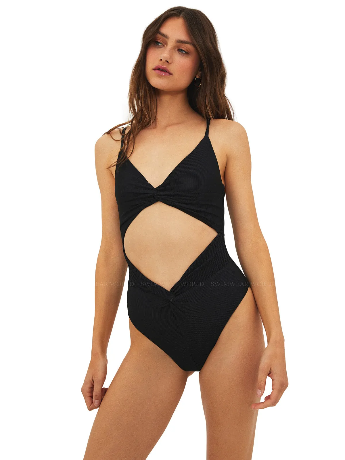 Aviva One Piece
