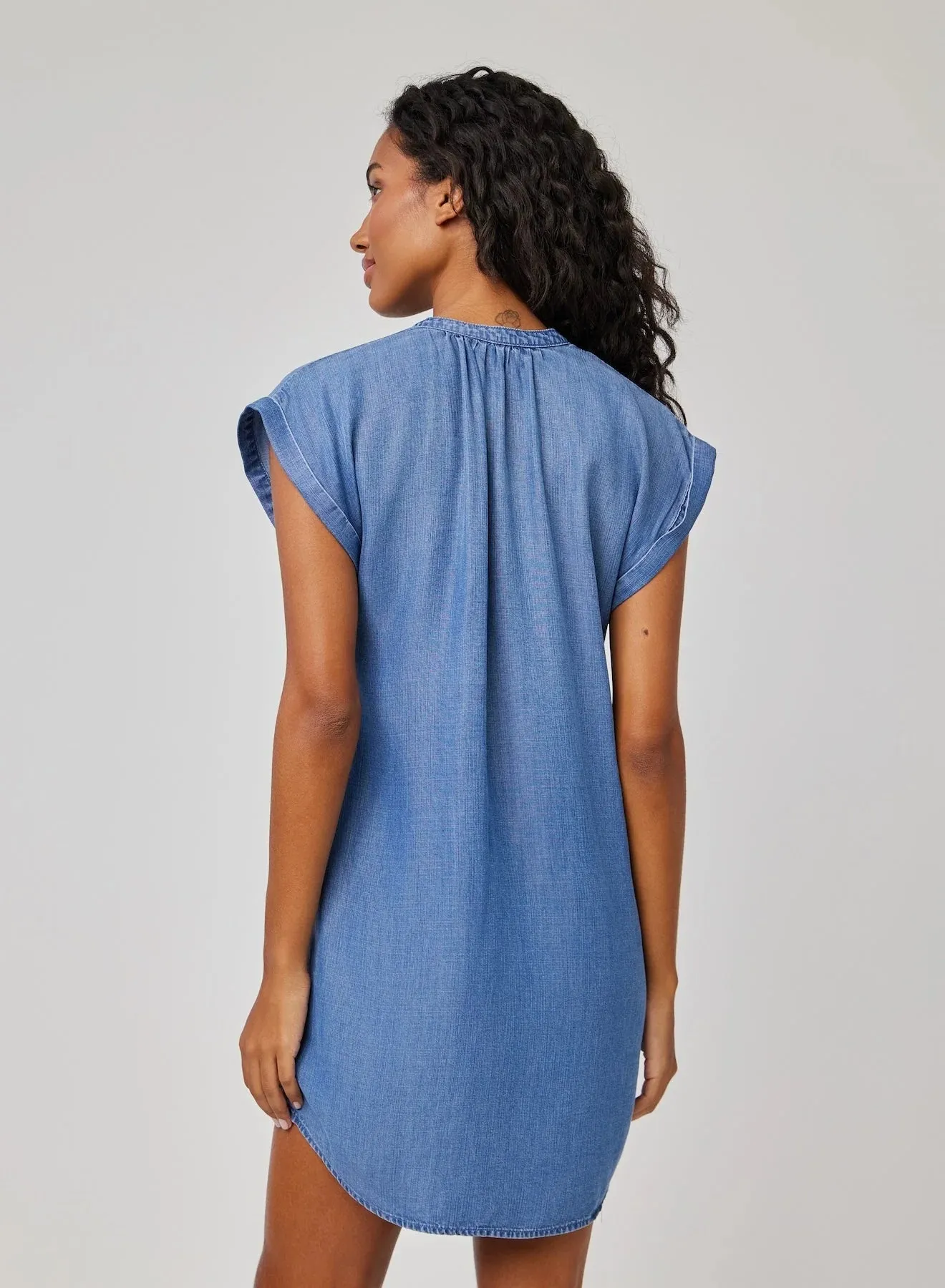 BELLA DAHL- Women's Cap Sleeve Henley Dress