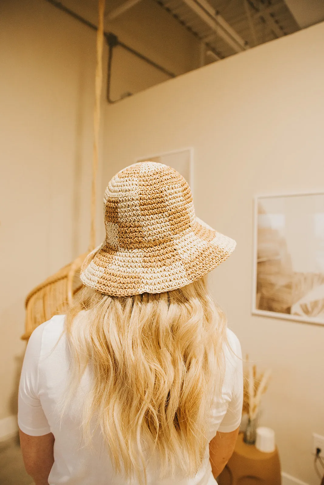 Checkered Board Pattern Crochet Hat-Natural