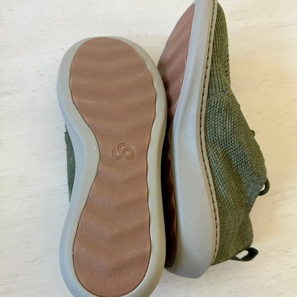 Clarks Mens Step Urban Mix Casual Shoe Size 7.5 Olive Green Knit Sneaker Lace Up