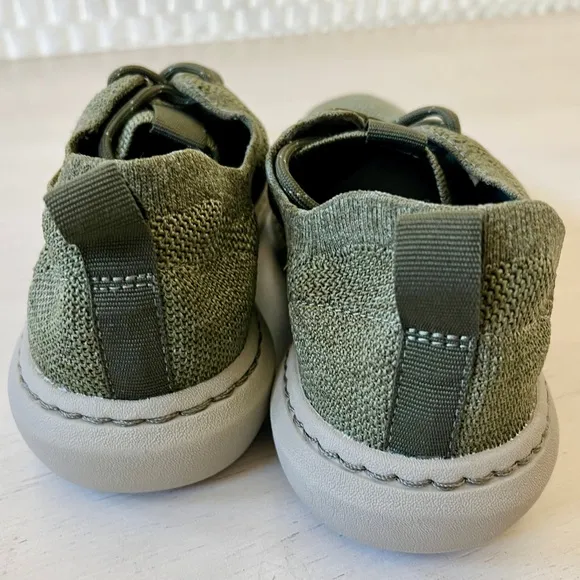 Clarks Mens Step Urban Mix Casual Shoe Size 7.5 Olive Green Knit Sneaker Lace Up