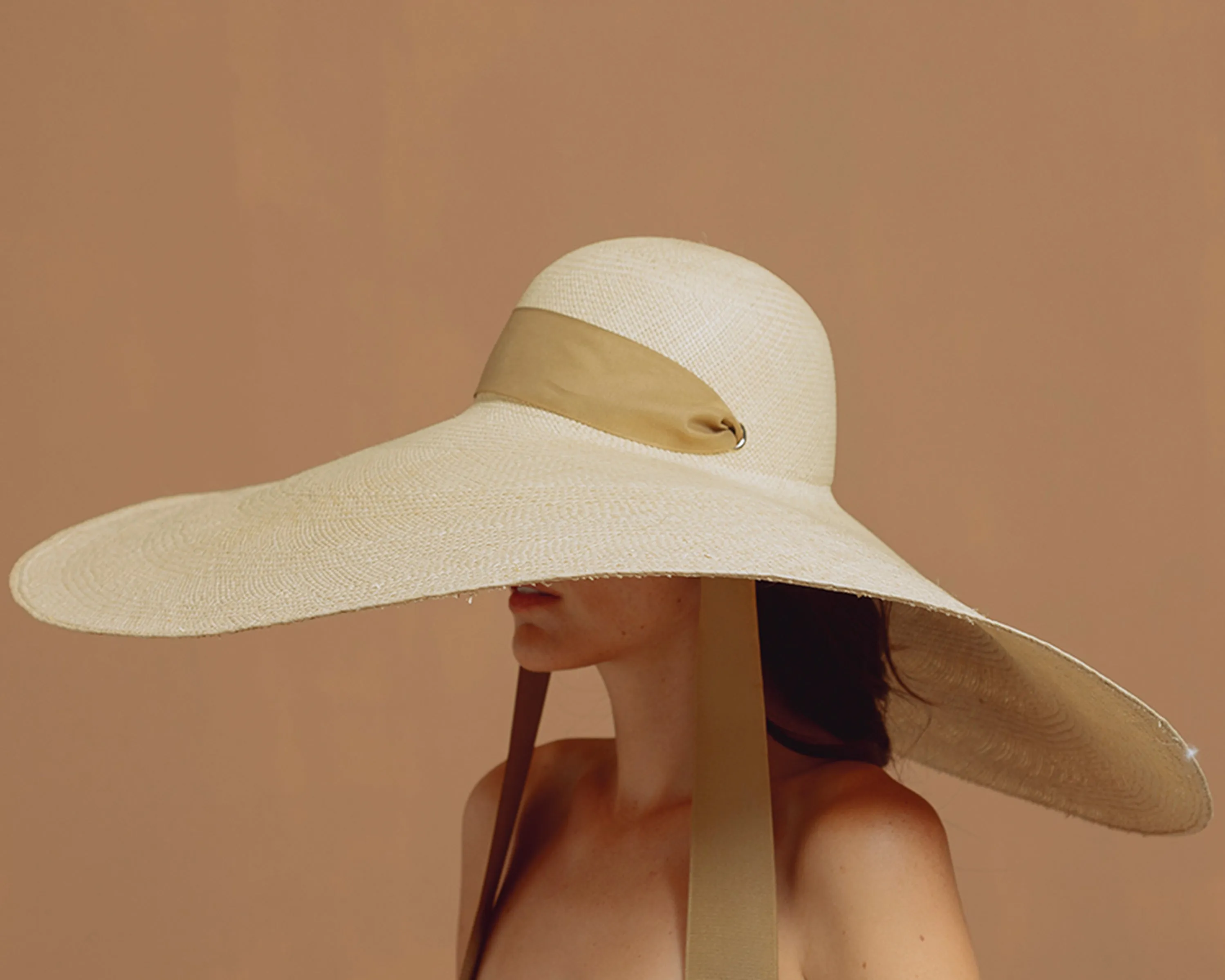 “Haute Beach” Lady Ibiza with Adjustable Ribbon