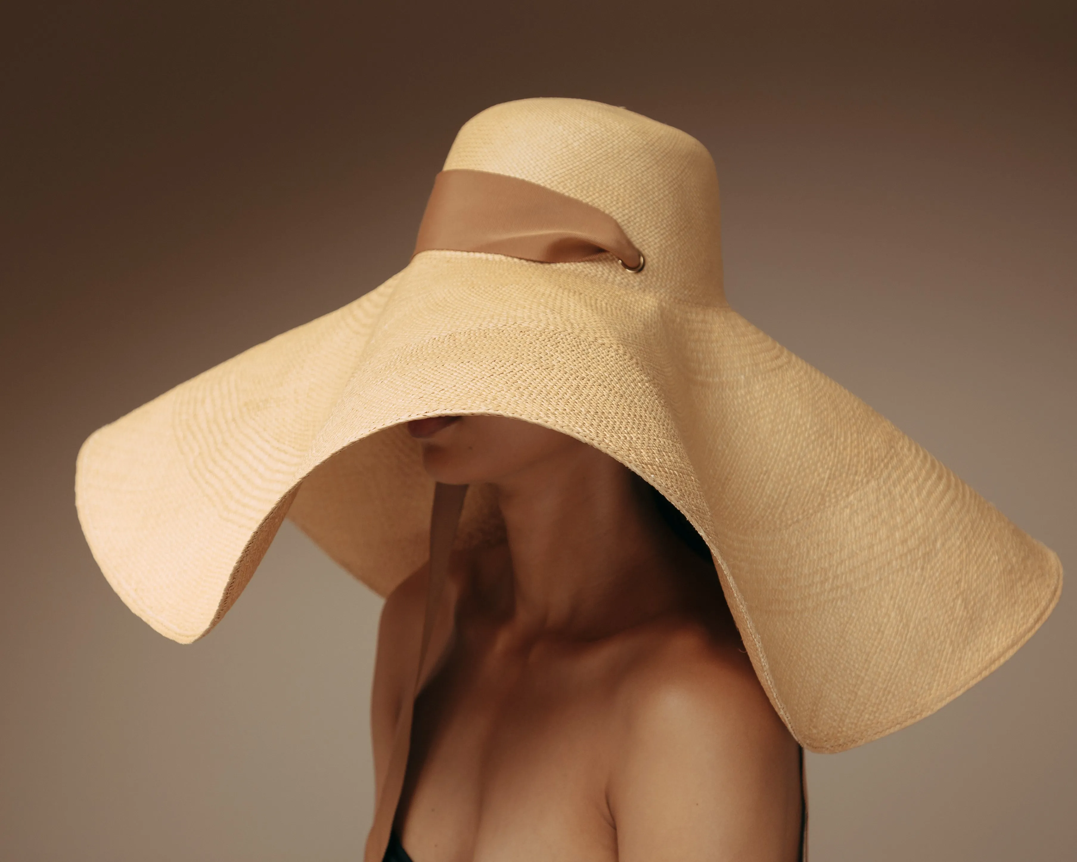 "Haute Beach" Lady Ibiza with Adjustable ribbon