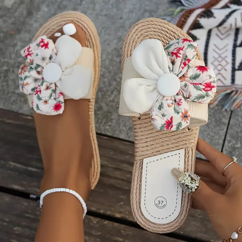 Treice – Espadrilles met een bloemenstrik