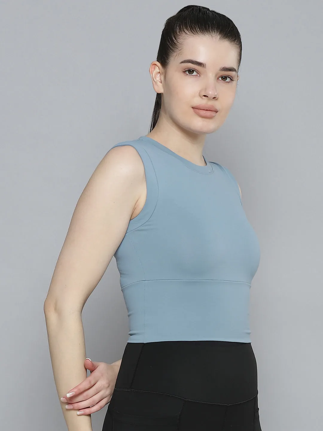 Women's Blue Solid Slim Fit Quick Dry Training Crop T-shirt